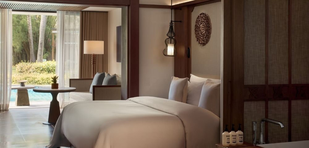 Junior Suite Lagoon Access - Hero Image