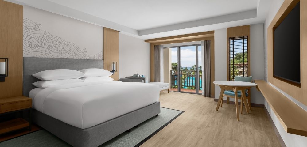 Larger Guest Room Pool View King - Hero Image