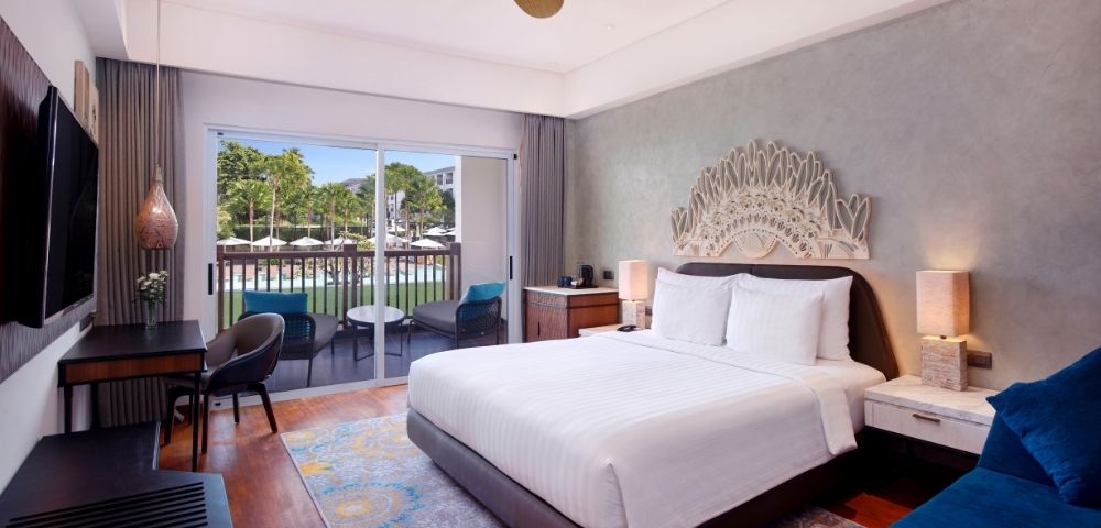 Deluxe Room Pool View - Hero Image