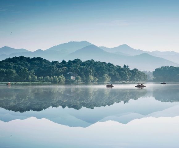 10 Day 5 Star China Rail Tour Image 5