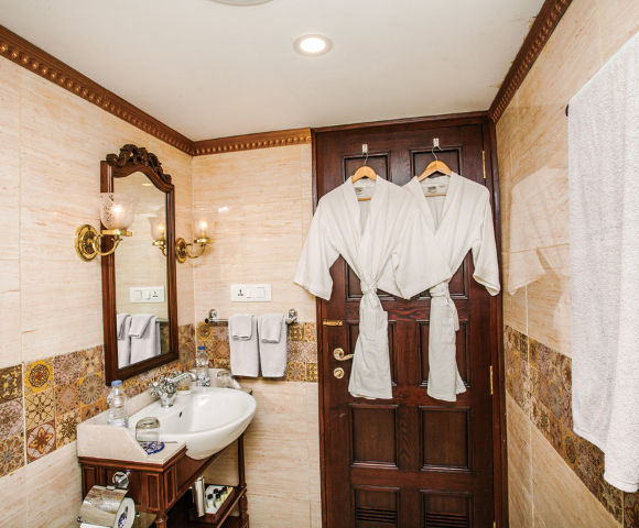 Ganges Voyager II - Gallery Image
