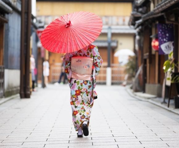 Fly Free^ Springtime in Japan & South Korea Exploration - Hero Image