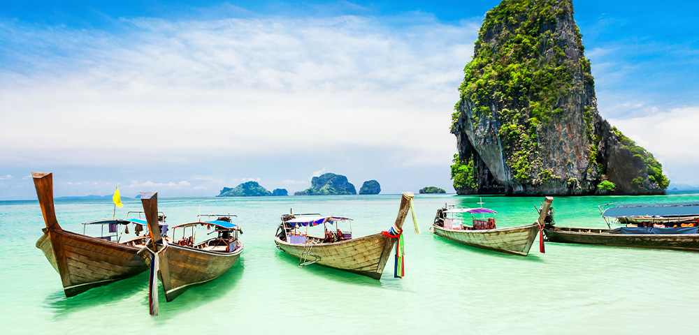 Asian Explorer Fremantle to Singapore Main Image