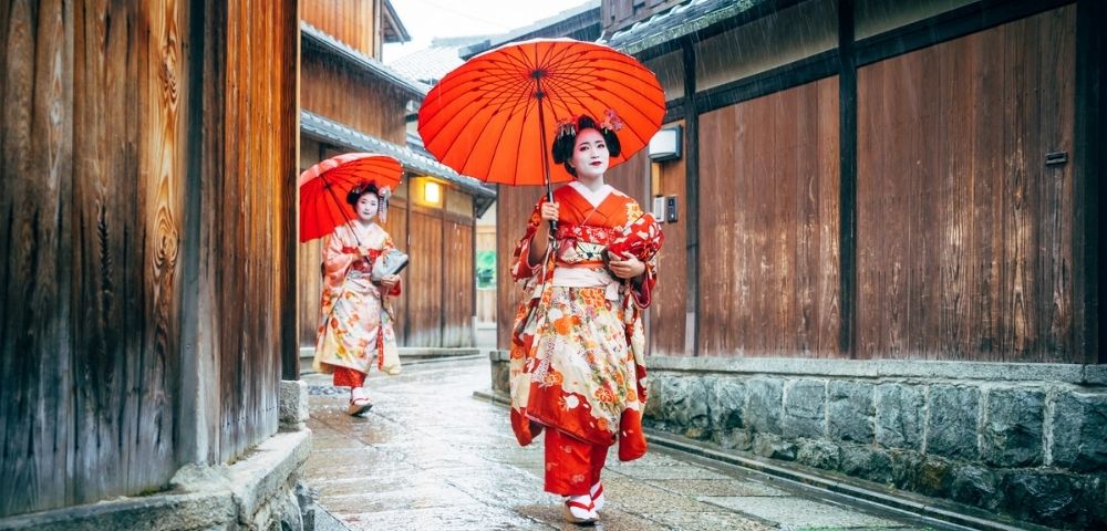 Autumn Colours of Japan Image 1