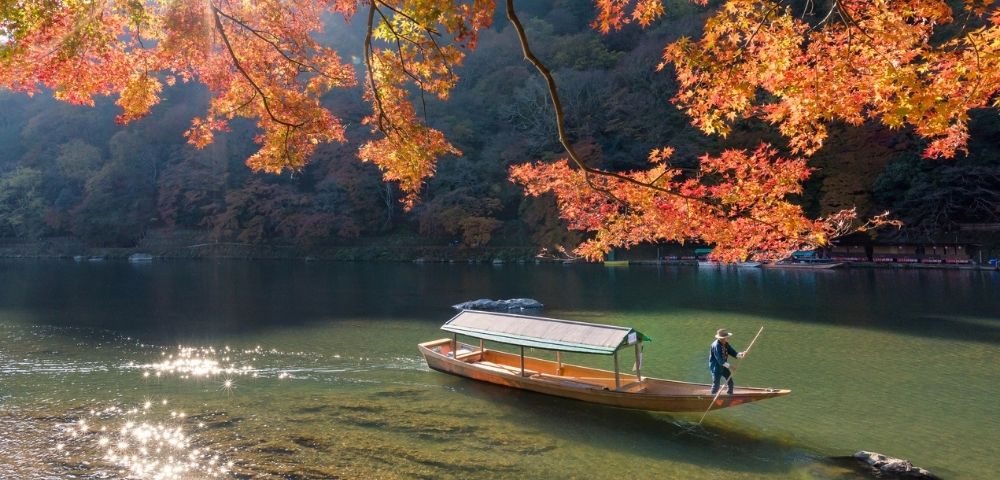 Autumn Colours of Japan Image 2