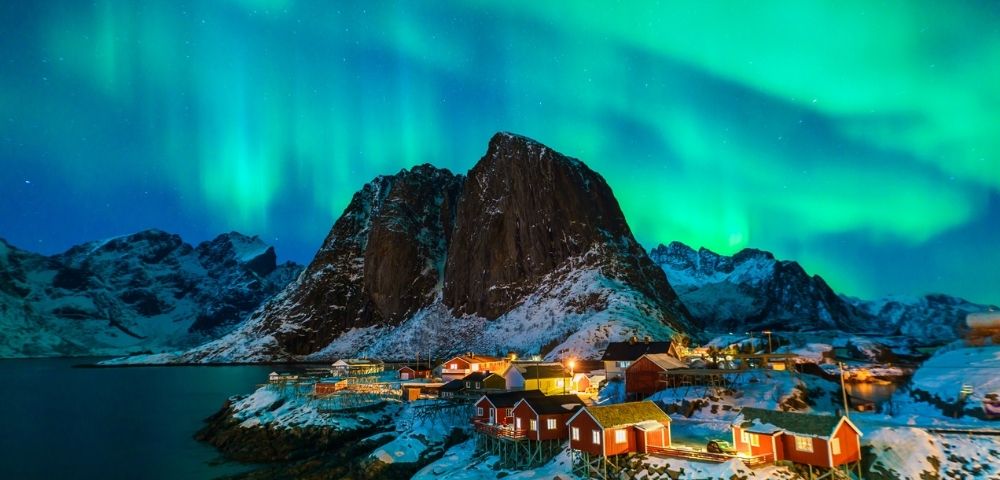 Northern Lights & European Explorer in 2022 Main Image