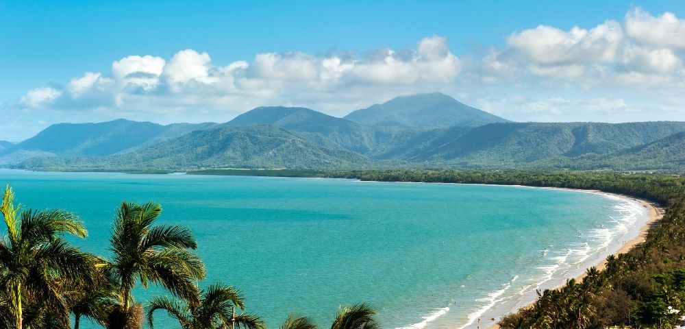 Singapore, Indonesia & Cairns Explorer Image 3