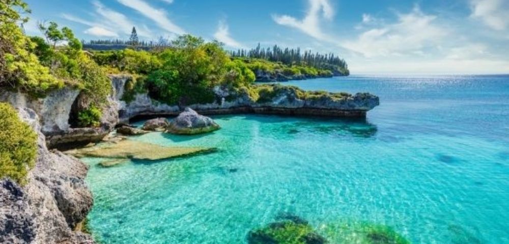 Fiji, Tropical South Pacific & Tasmania from Sydney Main Image