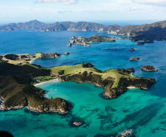 Bucket List New Zealand & Islands of the South Pacific Main Image