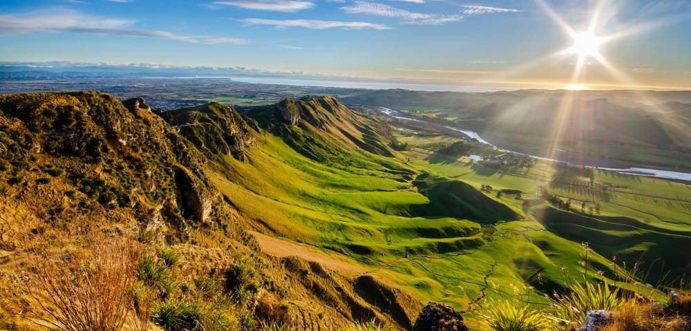 Bucket List New Zealand & Islands of the South Pacific Image 3